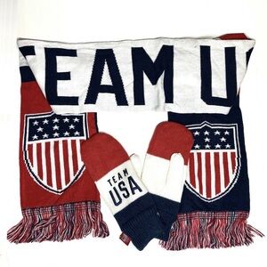 NWT Official Team USA Olympic mittens and scarf!